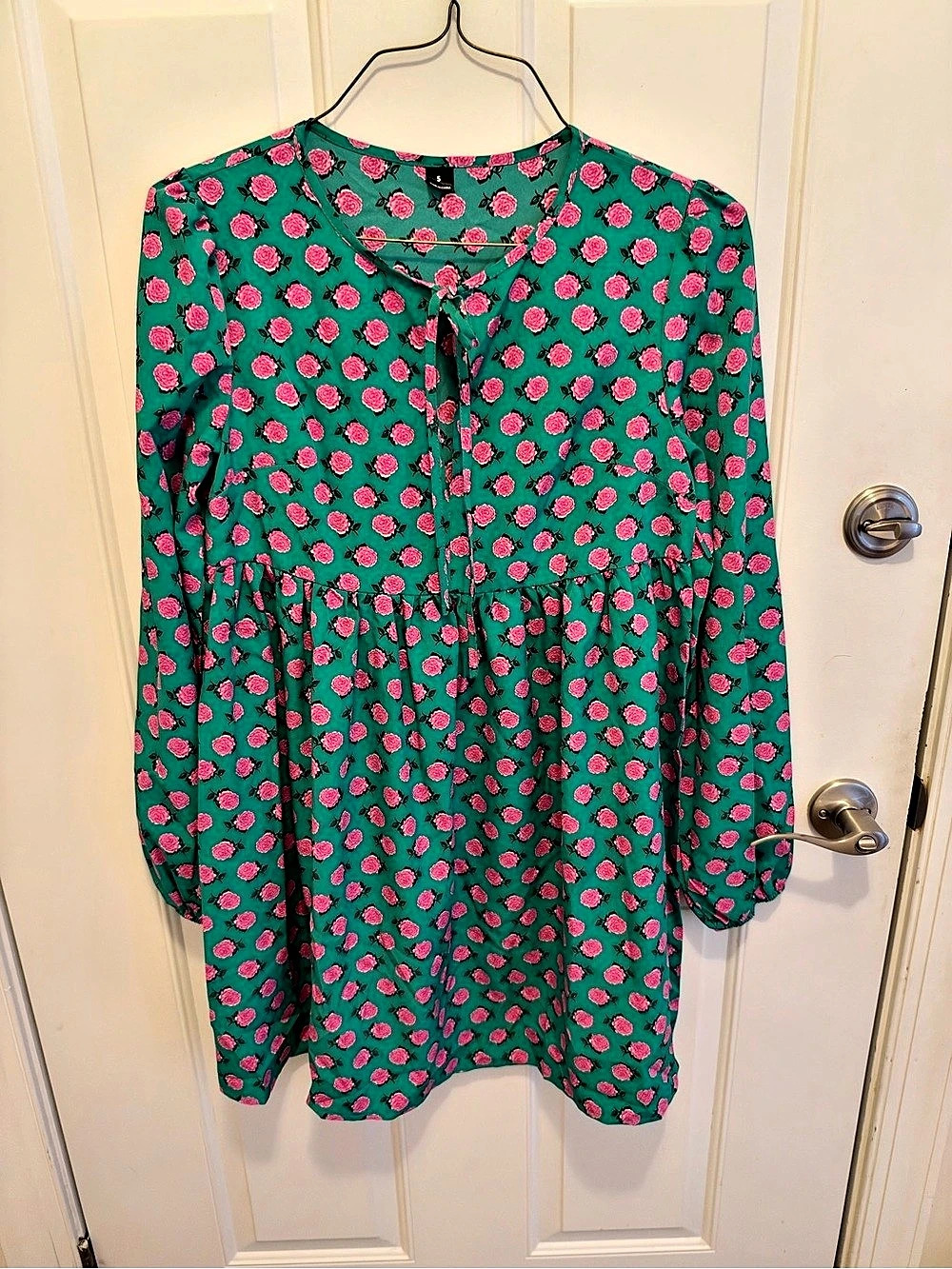 Floral Long Sleeve Mini Dress in Green & Pink Size Small